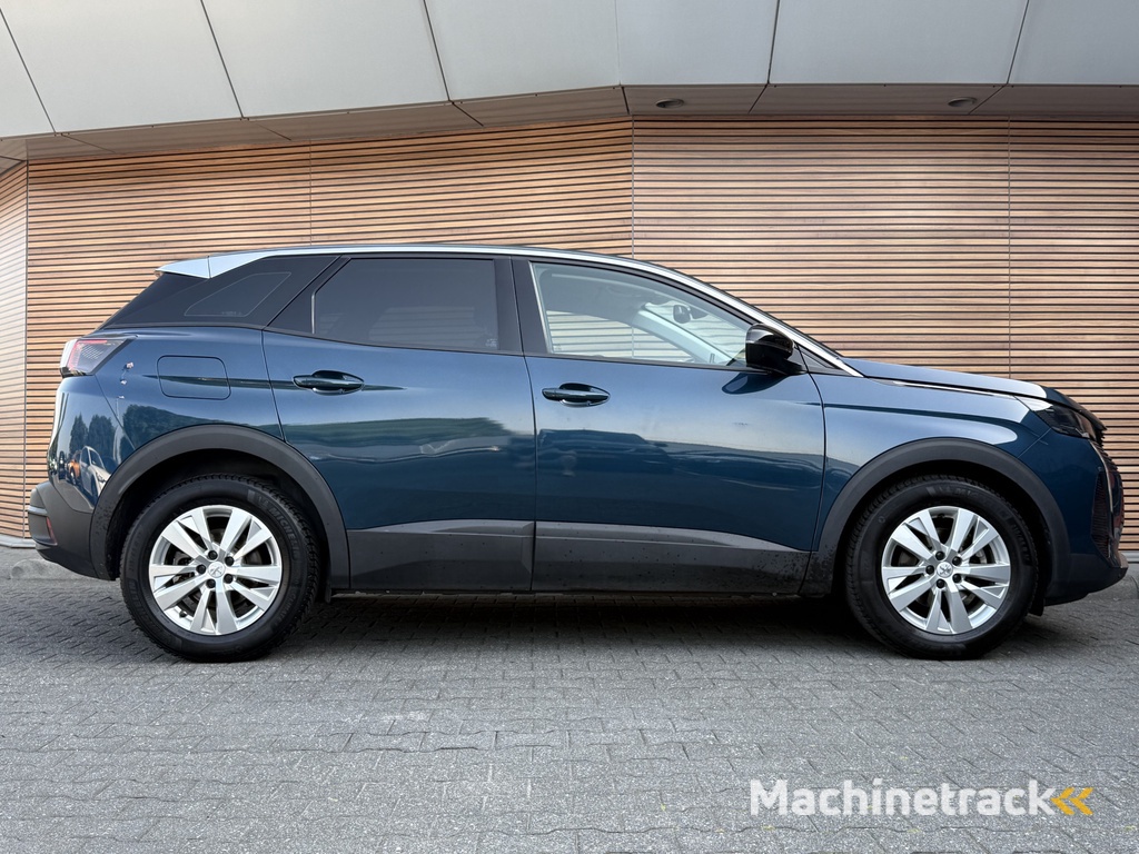 Peugeot 3008 1.2 PureTech Active Pack Business Navi / Carplay / Camera / Clima / LED / All season banden