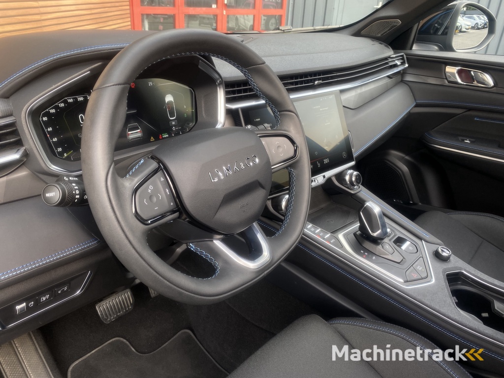 Lynk & Co 01 1.5 Zwarte Hemelbekleding / Rolhoes / Panodak / 360* Camera / Navi