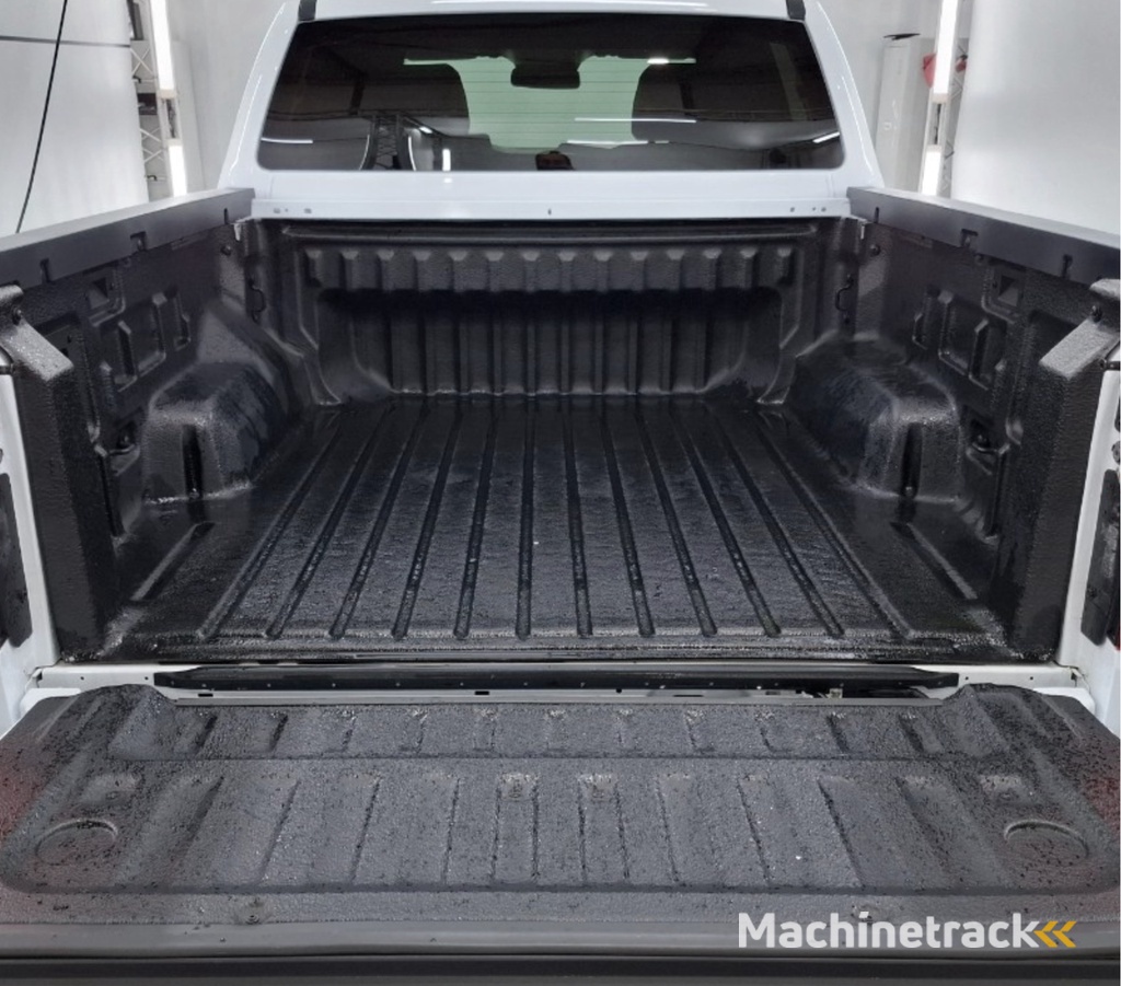 Volkswagen Amarok 2.0 TDi AUT Life 4Motion | Assist pack 2 | Infotainment pack 2 | 17" LMV | TG 3500 kg