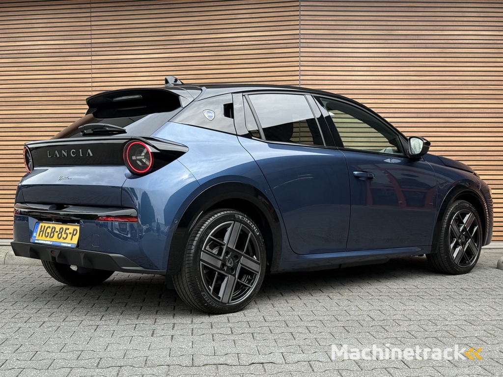 Lancia Ypsilon LX 51 kWh 360* Camera / Carplay / Lm Velgen / Dodehoek