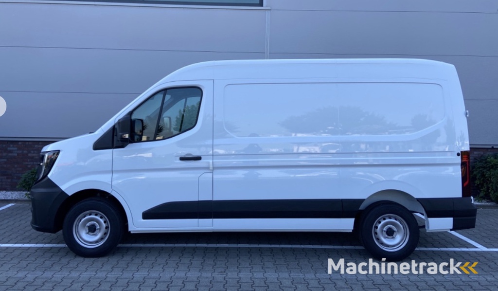 Renault Master T35 2.0 dCi 130 L2H2 Start Carplay / Camera / Airco