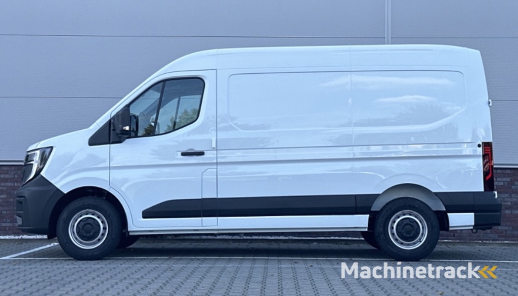 Renault Master T35 2.0 dCi 130 L2H2 Advance Camera / Carplay / laadruimte pakket / All season