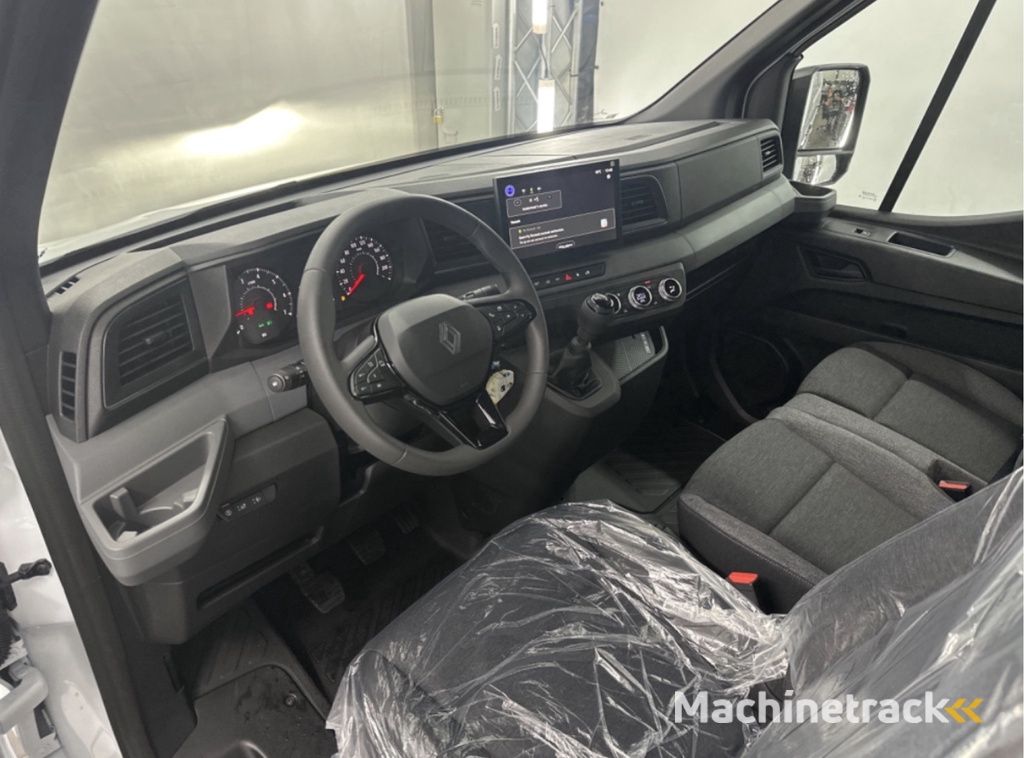Renault Master T35 2.0 dCi 130 L2H2 Advance Camera / Carplay / laadruimte pakket / All season