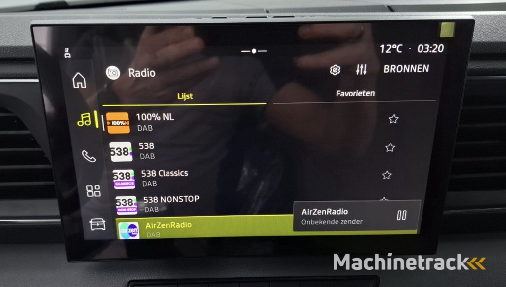 Renault Master T35 2.0 dCi 170 L2H2 Extra Laadruimte betimmering / 2 keer schuifdeur / Trekhaak / All season