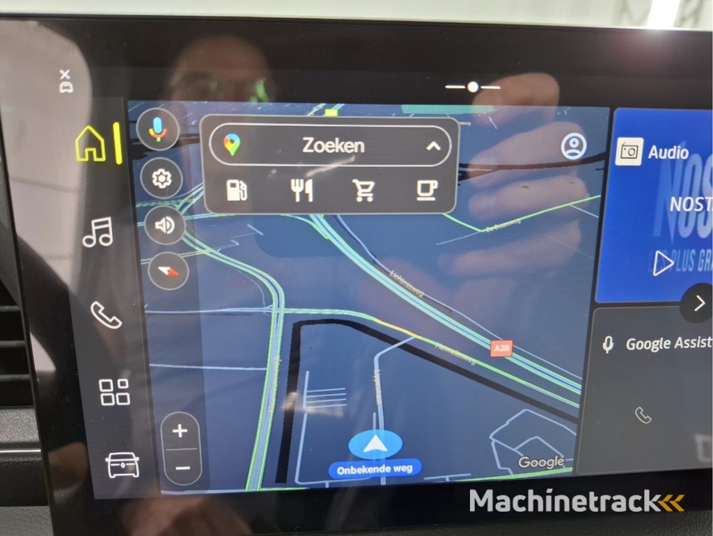 Renault Master T35 2.0 dCi 170 L2H2 Extra 2 keer schuifdeur / Laadruimte betimmering / Trekhaak / / All season