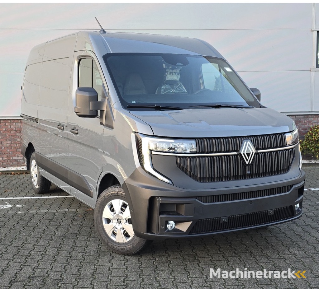 Renault Master T35 2.0 dCi 170 L2H2 Extra 2 keer schuifdeur / Laadruimte pakket / Trekhaak / All season