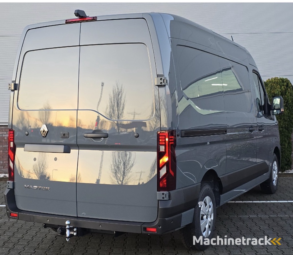 Renault Master T35 2.0 dCi 170 L2H2 Extra 2 keer schuifdeur / Laadruimte pakket / Trekhaak / All season