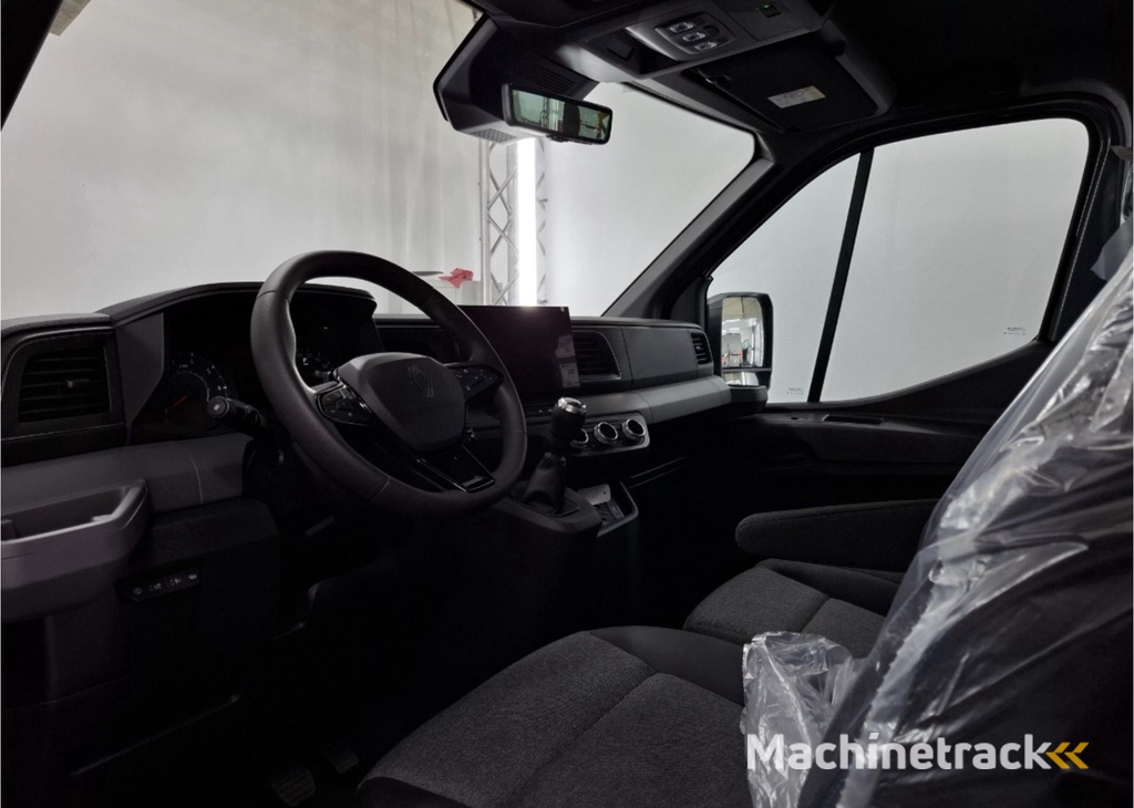 Renault Master T35 2.0 dCi 170 L2H2 Extra 2 keer schuifdeur / Laadruimte pakket / Trekhaak / All season