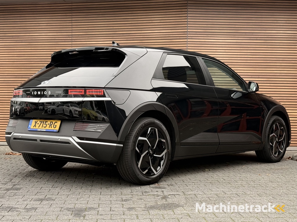 Hyundai IONIQ 5 Connect 58 kWh Camera / Bose / Winterpack / 19"lm velg / led / Carplay