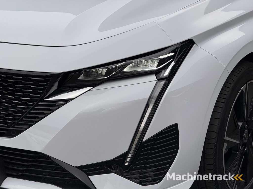 Peugeot e-308 GT First Edition EV 54 kWh Stoel & Stuur verwarming / Navi / Camera / Clima / 18Inch