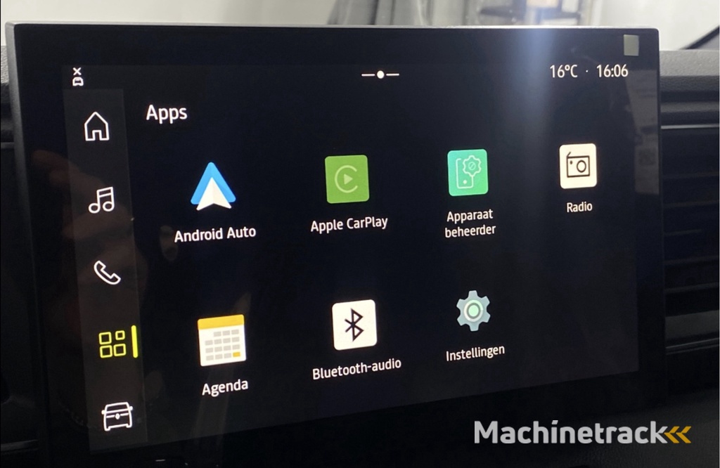 Renault Master T35 2.0 dCi 130 L2H2 Advance Stoelverwarming / Laadruimte betimmering / Trekhaak / All season