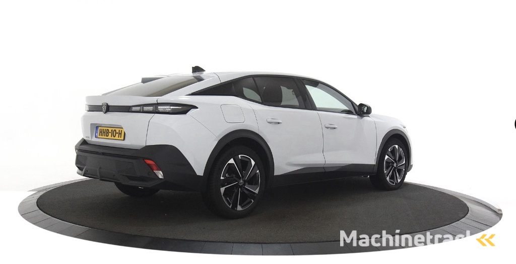 Peugeot 408 1.2 Hybrid 145 e-DCS6 Allure Camera / Navigatie / 19" Lm velgen