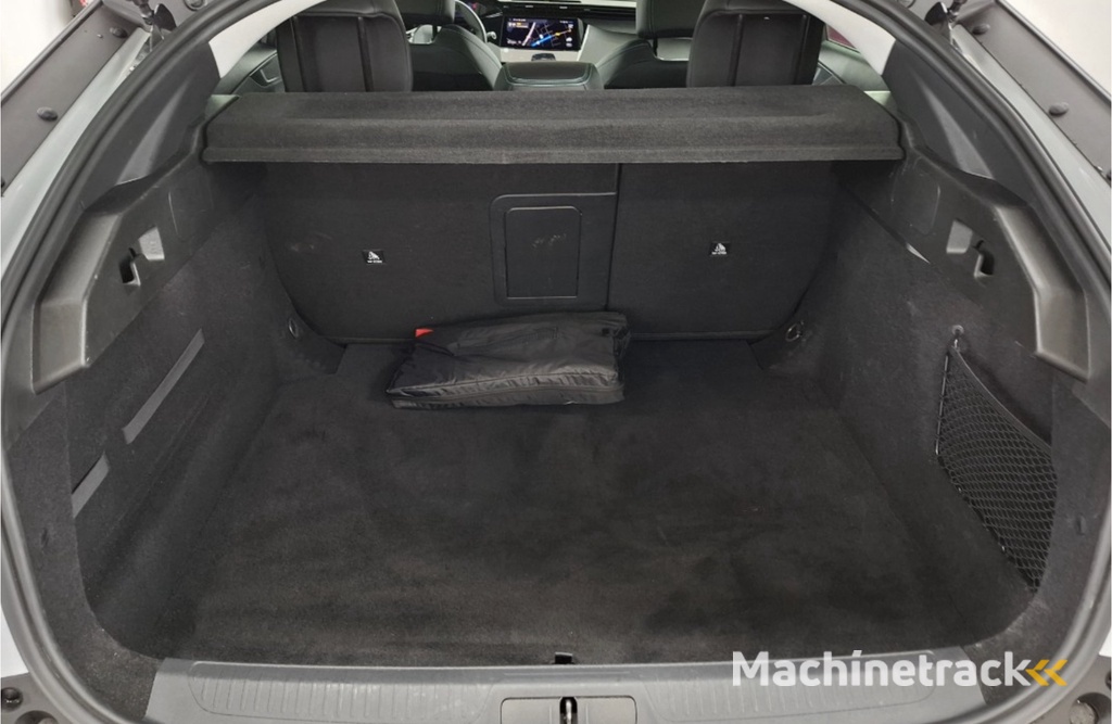 Peugeot 408 1.2 Hybrid 145 e-DCS6 Allure Camera / Navigatie / 19" Lm velgen