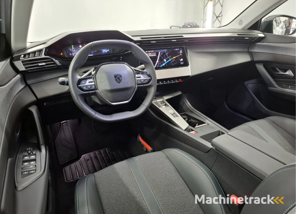 Peugeot 408 1.2 Hybrid 145 e-DCS6 Allure Camera / Navigatie / 19" Lm velgen