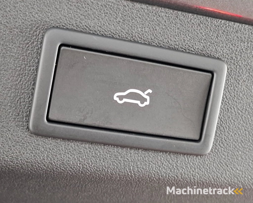 ŠKODA Kodiaq 1.5 TSI MHEV Sportline Business Trekhaak / Winterpakket / Camera