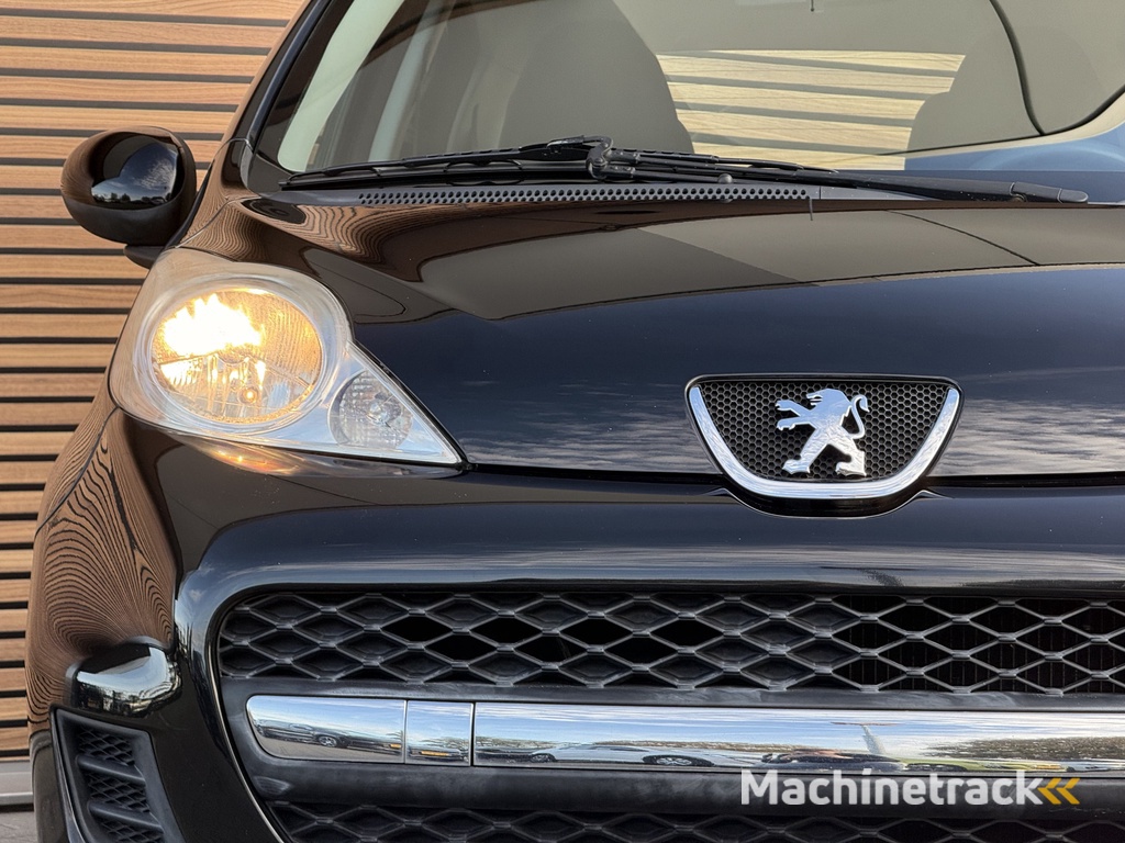 Peugeot 107 1.0-12V XS Automaat / Lage Kilometerstand!