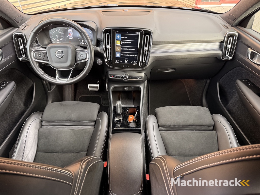 Volvo XC40 1.5 T5 Recharge R-Design Adapt. Cruise / Winterpakket / Camera / Sportstoelen