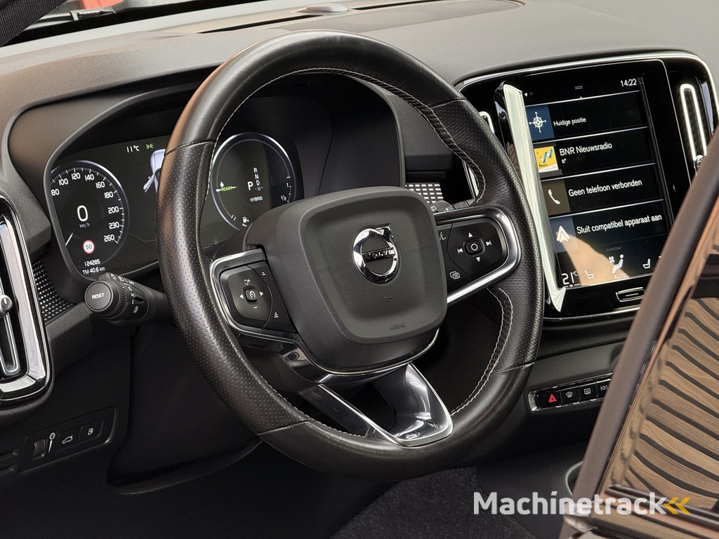 Volvo XC40 1.5 T5 Recharge R-Design Adapt. Cruise / Winterpakket / Camera / Sportstoelen