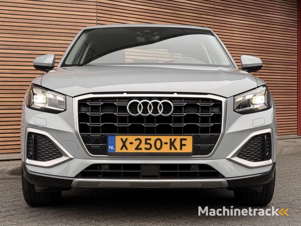 Audi Q2 35 TFSI Business Edition Camera / Clima / Stoelverwarming / Carplay