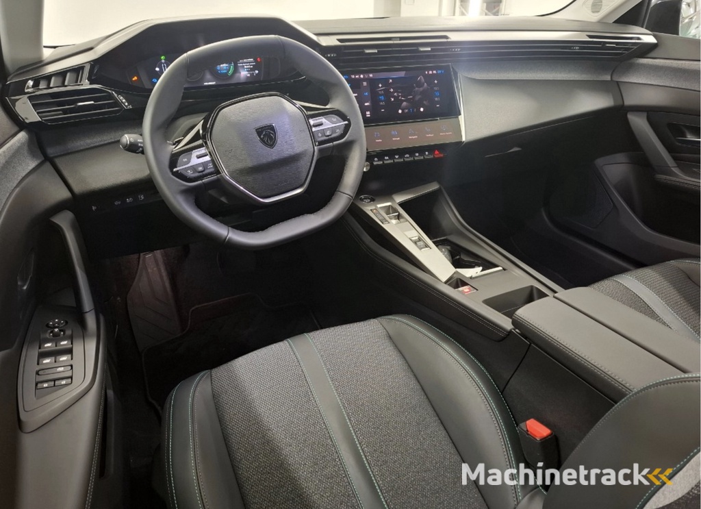 Peugeot 308 SW 1.6 Plug-in Hybrid 180 Allure Camera / Navigatie / Lage km stand