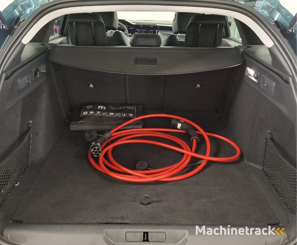 Peugeot 308 SW 1.6 Plug-in Hybrid 180 Allure Camera / Navigatie / Lage km stand