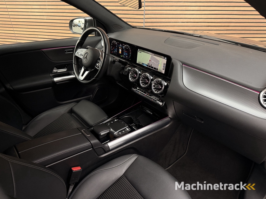 Mercedes-Benz GLA-klasse 250 e Luxury Line Stoelverwarming / Navigatie / Camera