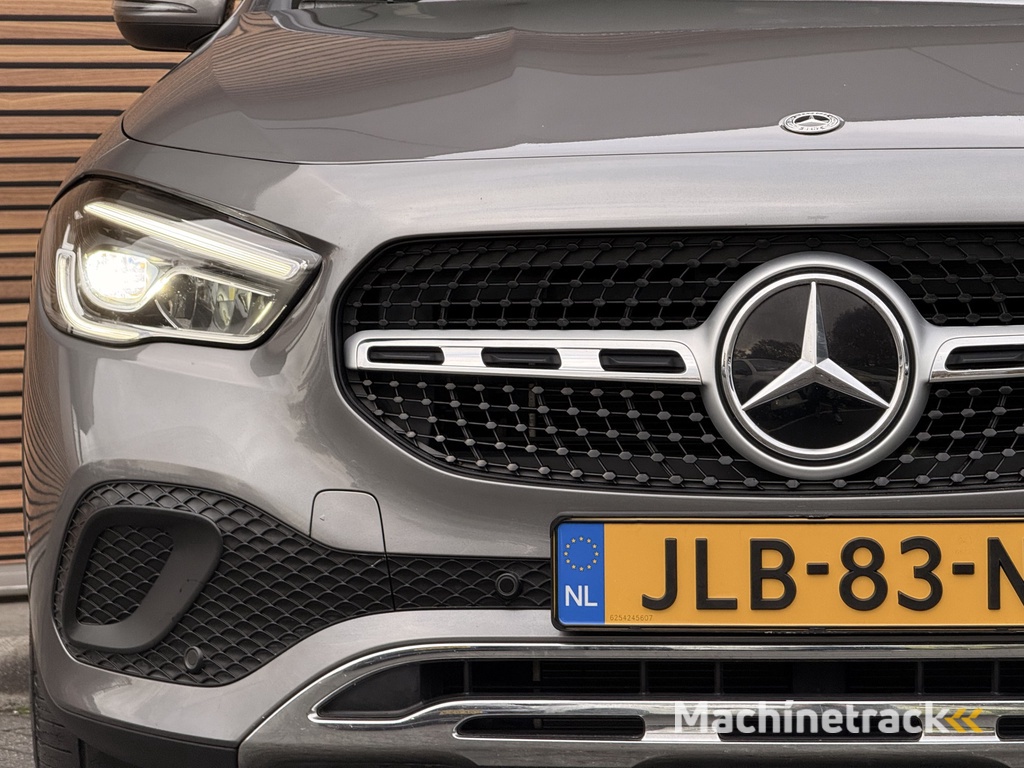 Mercedes-Benz GLA-klasse 250 e Luxury Line Stoelverwarming / Navigatie / Camera