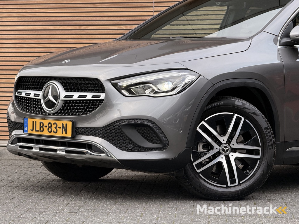 Mercedes-Benz GLA-klasse 250 e Luxury Line Stoelverwarming / Navigatie / Camera