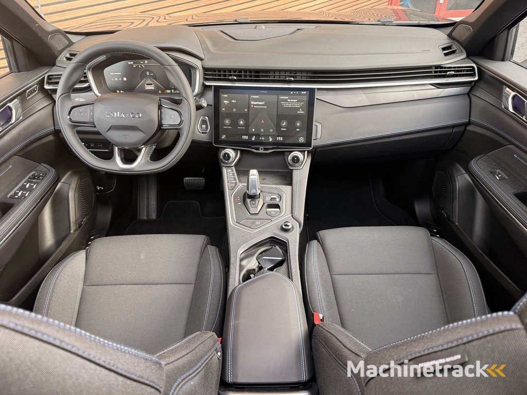 Lynk & Co 01 1.5 Black Style Panodak / Zwarte hemel / 360* Camera / Navi / Clima