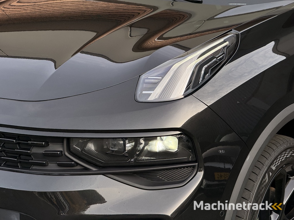 Lynk & Co 01 1.5 Black Style Panodak / Zwarte hemel / 360* Camera / Navi / Clima