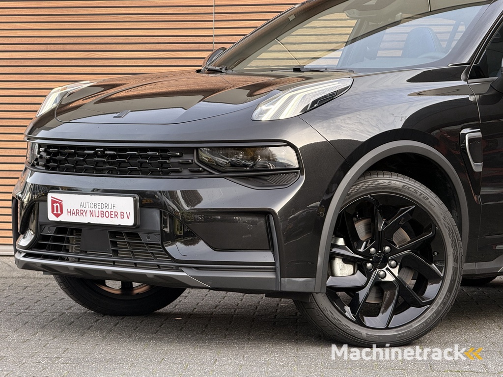 Lynk & Co 01 1.5 Black Style Panodak / Zwarte hemel / 360* Camera / Navi / Clima