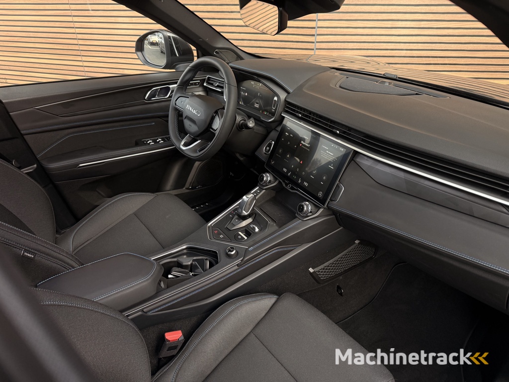 Lynk & Co 01 1.5 Black Style Panodak / Zwarte hemel / 360* Camera / Navi / Clima