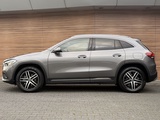 Minituur van Mercedes-Benz GLA-klasse 250 e Luxury Line Stoelverwarming / Navigatie / Camera