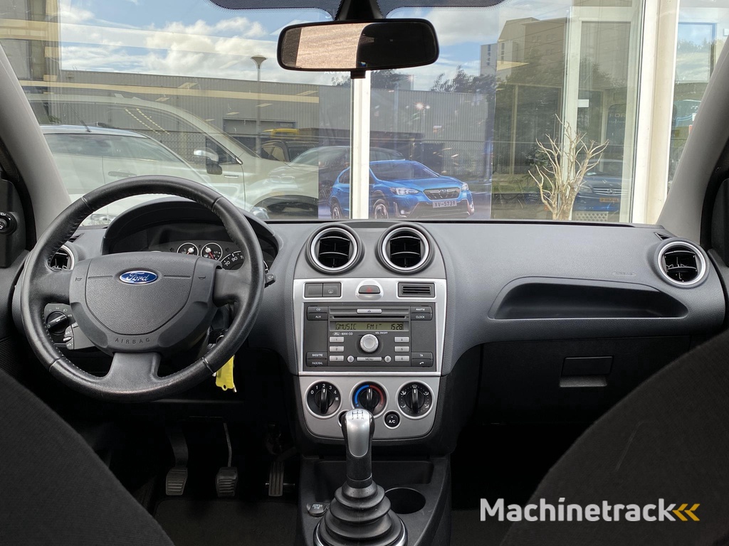 Ford Fiesta 1.4-16V Crossroad