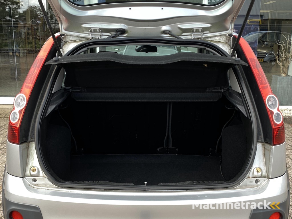 Ford Fiesta 1.4-16V Crossroad