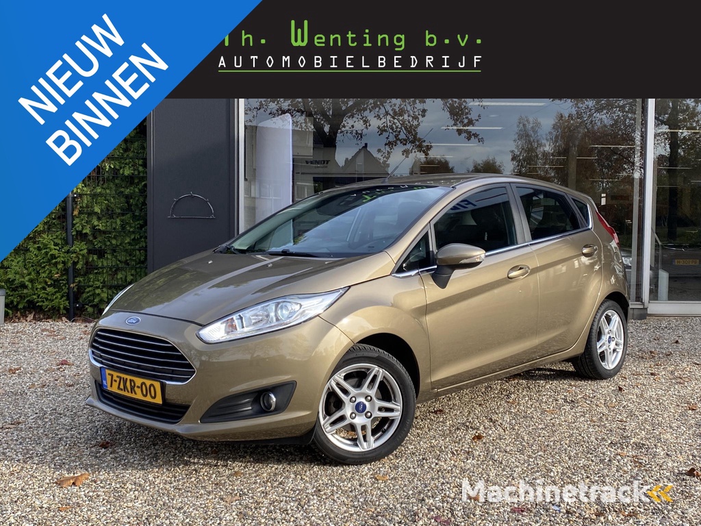 Ford Fiesta 1.0 EcoBoost Titanium | Voorruitverwarming | Cruise Control | Klimaat Controle | Ledverlichting | Parkeersensoren | Navigatie |