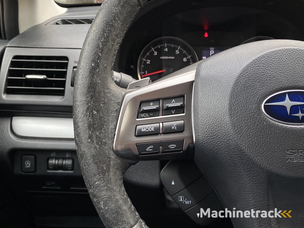 Subaru XV 2.0i Comfort AWD | Stoelverwarming | Cruise Control | Apple Carplay/Andorid Auto | Achteruitrijcamera | Klimaat Controle | Trekhaak Afneembaar |