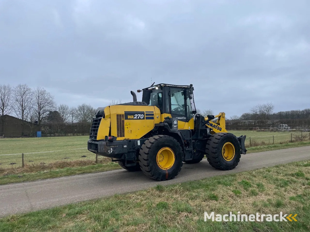 Komatsu WA 270 Wheelloader