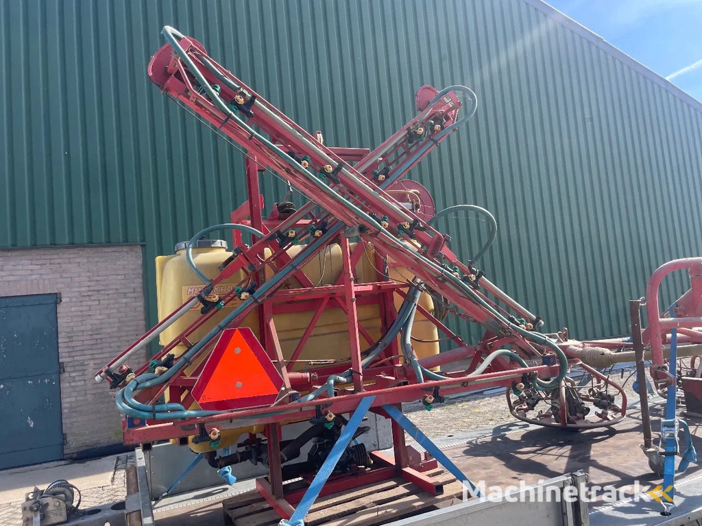 Hardi Veldspuit gewasspuit 12 meter douven fustreiniger
