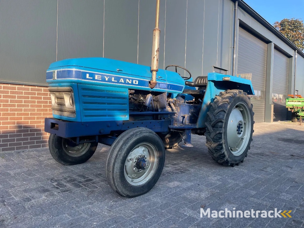Leyland 255 tractor trekker MF Massey Ferguson perkins