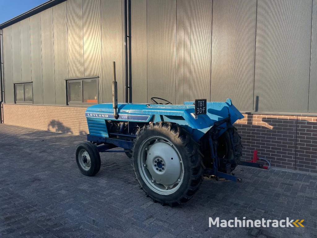 Leyland 255 tractor trekker MF Massey Ferguson perkins