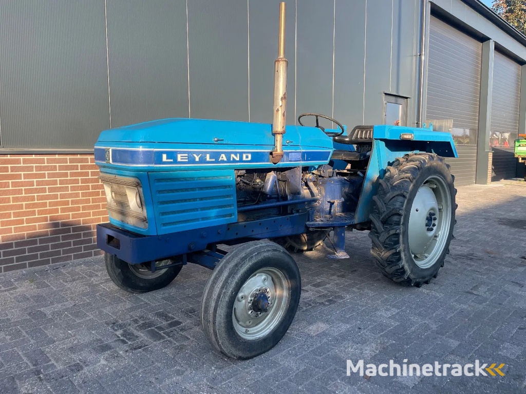 Leyland 255 tractor trekker MF Massey Ferguson perkins