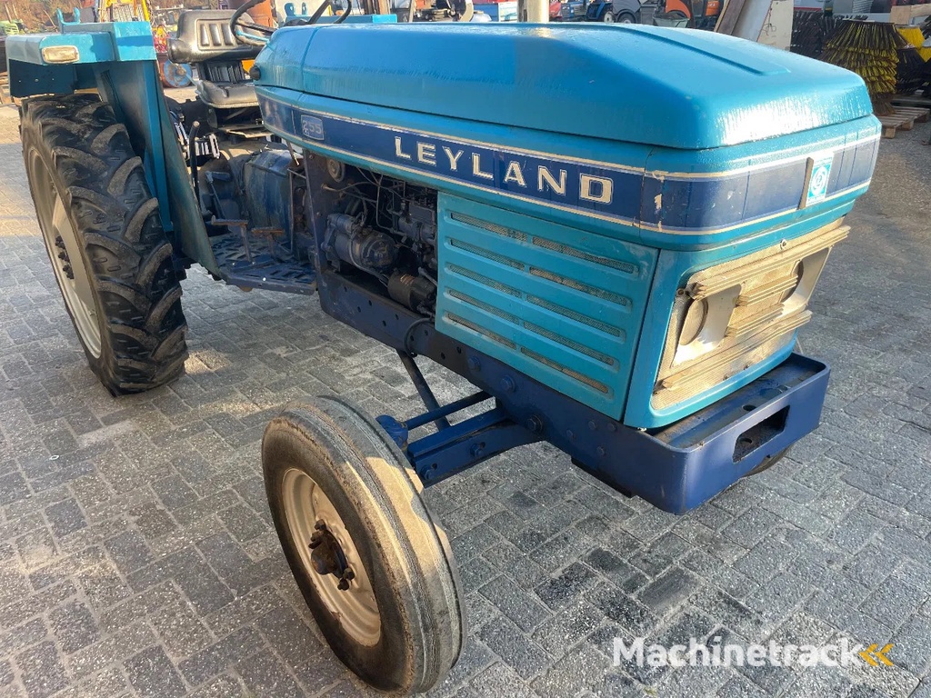Leyland 255 tractor trekker MF Massey Ferguson perkins