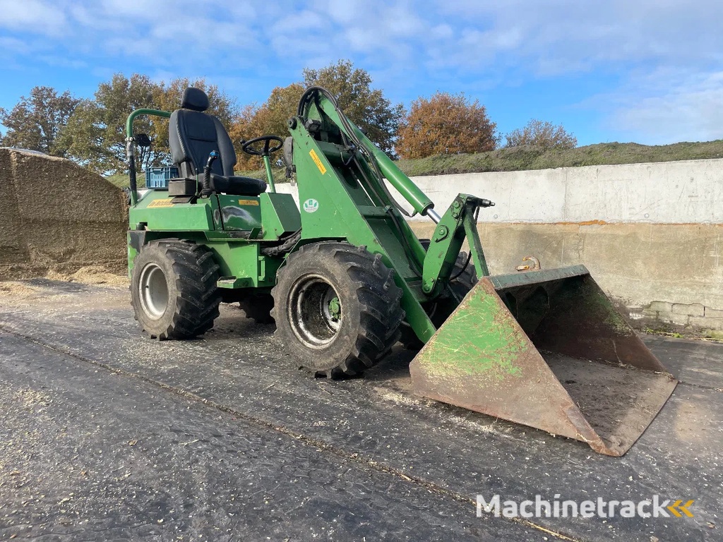 Striegel 300 mini shovel mini Loader Weidemann Schaffer Giant