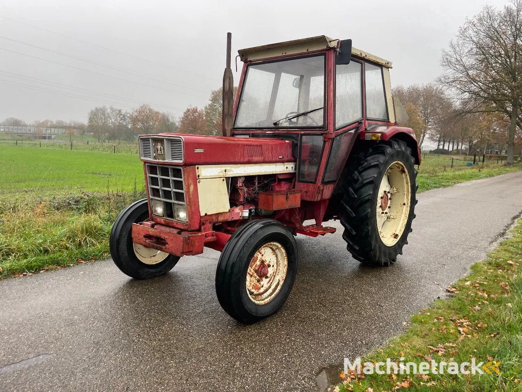 International 644 met stuurbekrachtiging case ih MARGE
