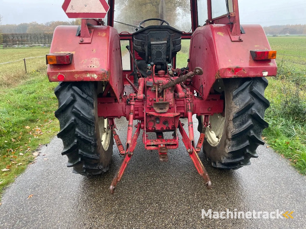 International 644 met stuurbekrachtiging case ih MARGE