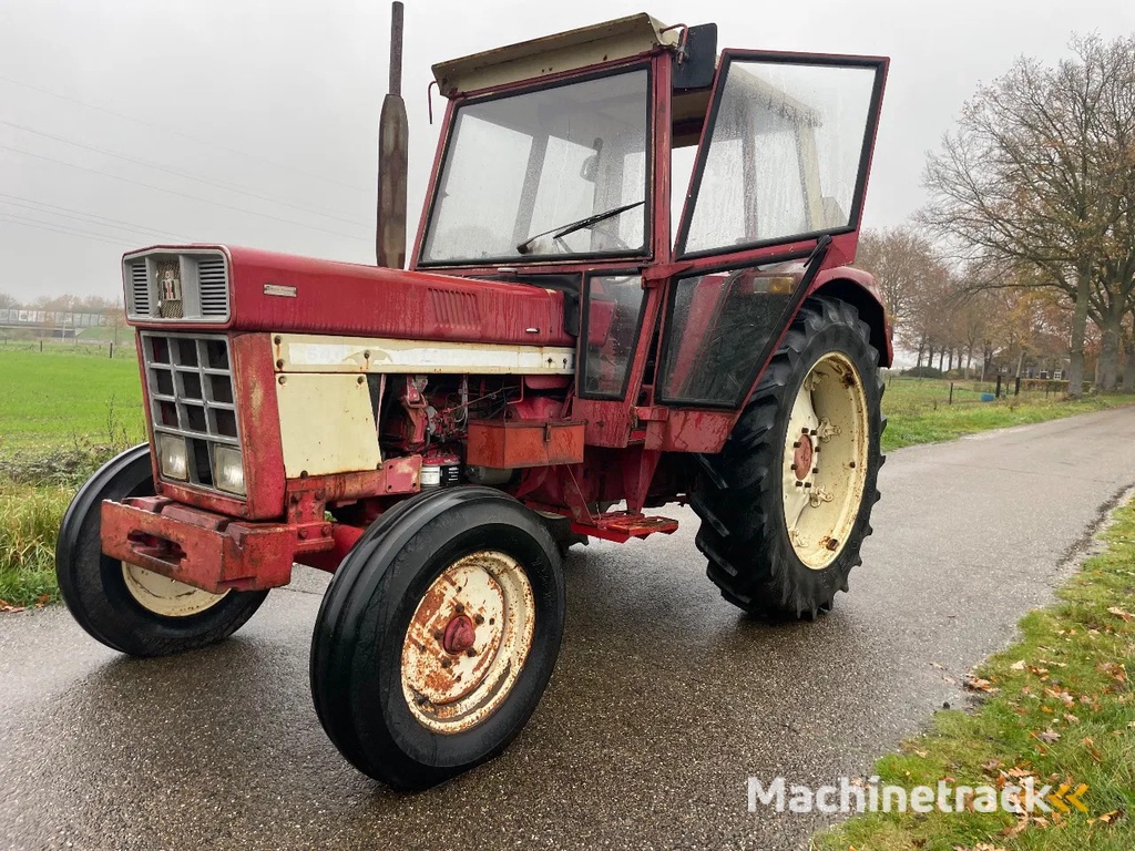 International 644 met stuurbekrachtiging case ih MARGE