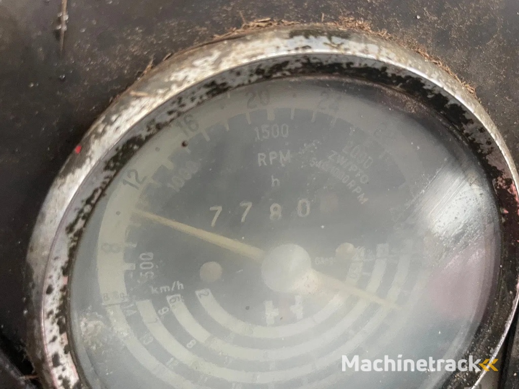 International 644 met stuurbekrachtiging case ih MARGE