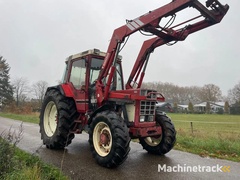 case-ih-international-845-xl-met-voorlader-marge