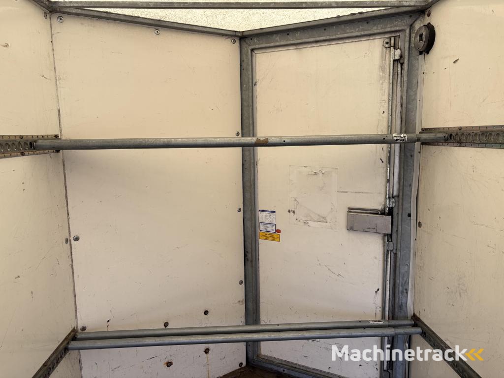 IFOR Williams Trailer BV 126G Ifor Williams BV126 gesloten